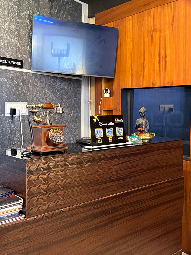 OLIX Salon Gallery